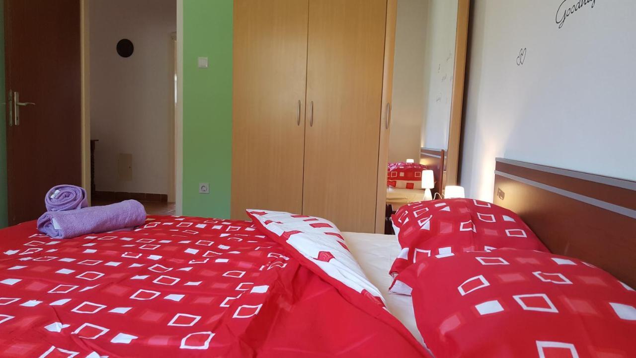 Apartman Ema 4+2 Коромачно Экстерьер фото