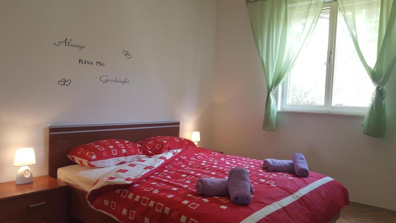 Apartman Ema 4+2 Коромачно Экстерьер фото