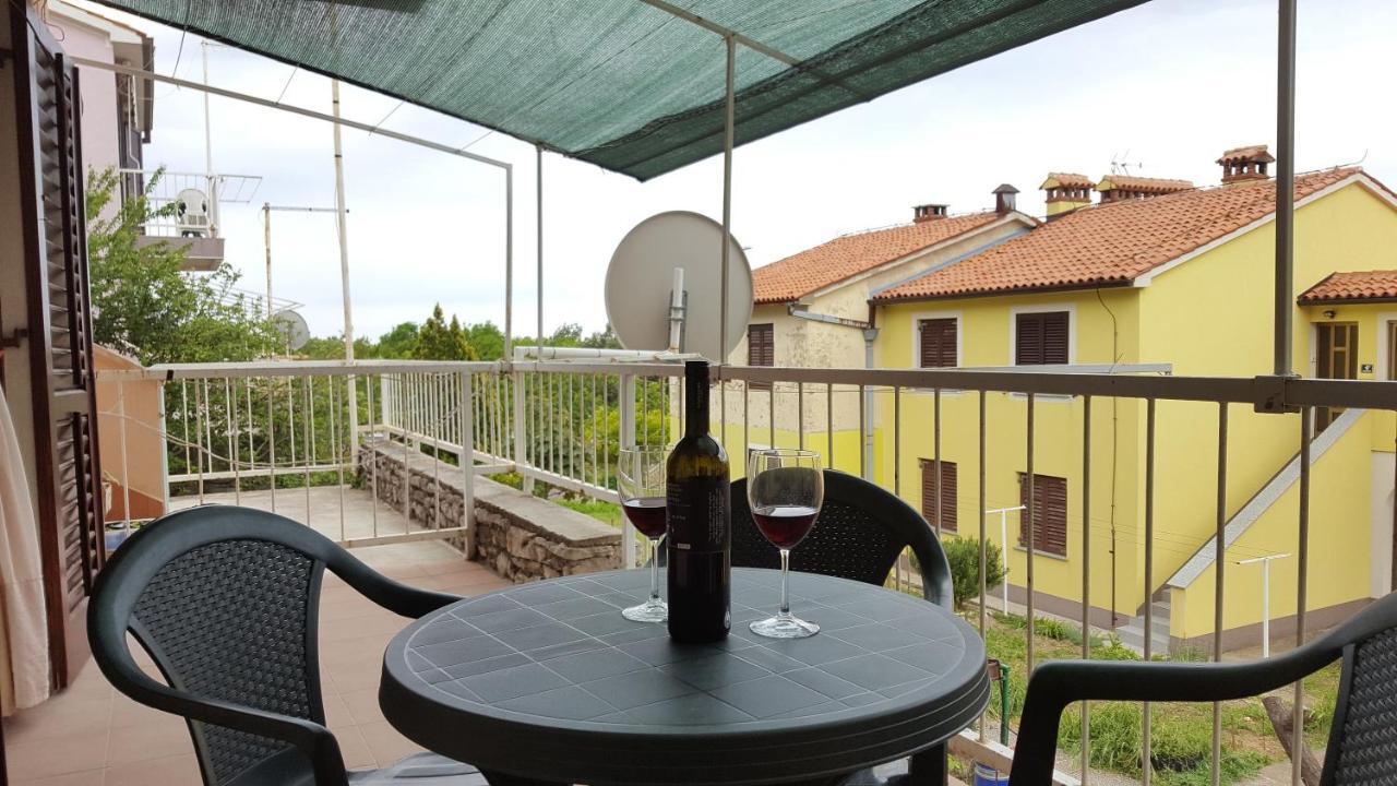 Apartman Ema 4+2 Коромачно Экстерьер фото